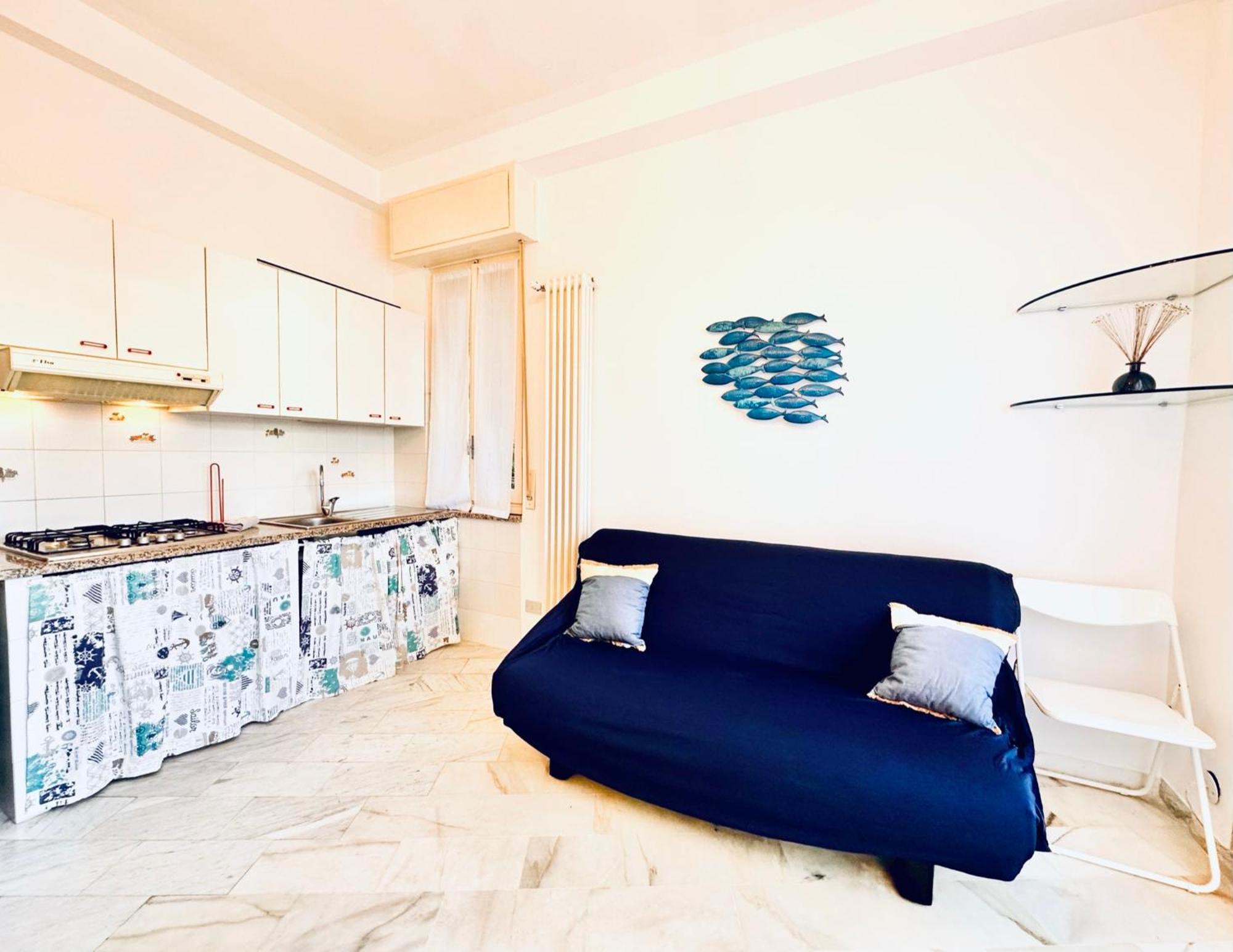 Appartamento Hostdomus - Cozy Corner Near The Sea Finale Ligure Esterno foto