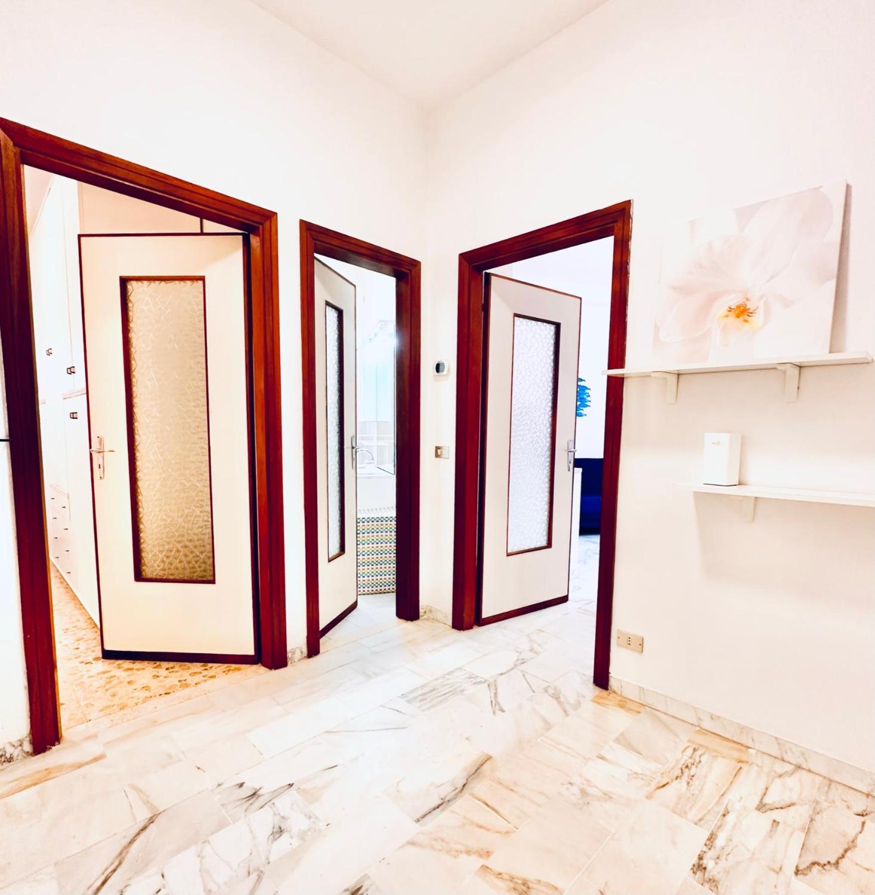 Appartamento Hostdomus - Cozy Corner Near The Sea Finale Ligure Esterno foto